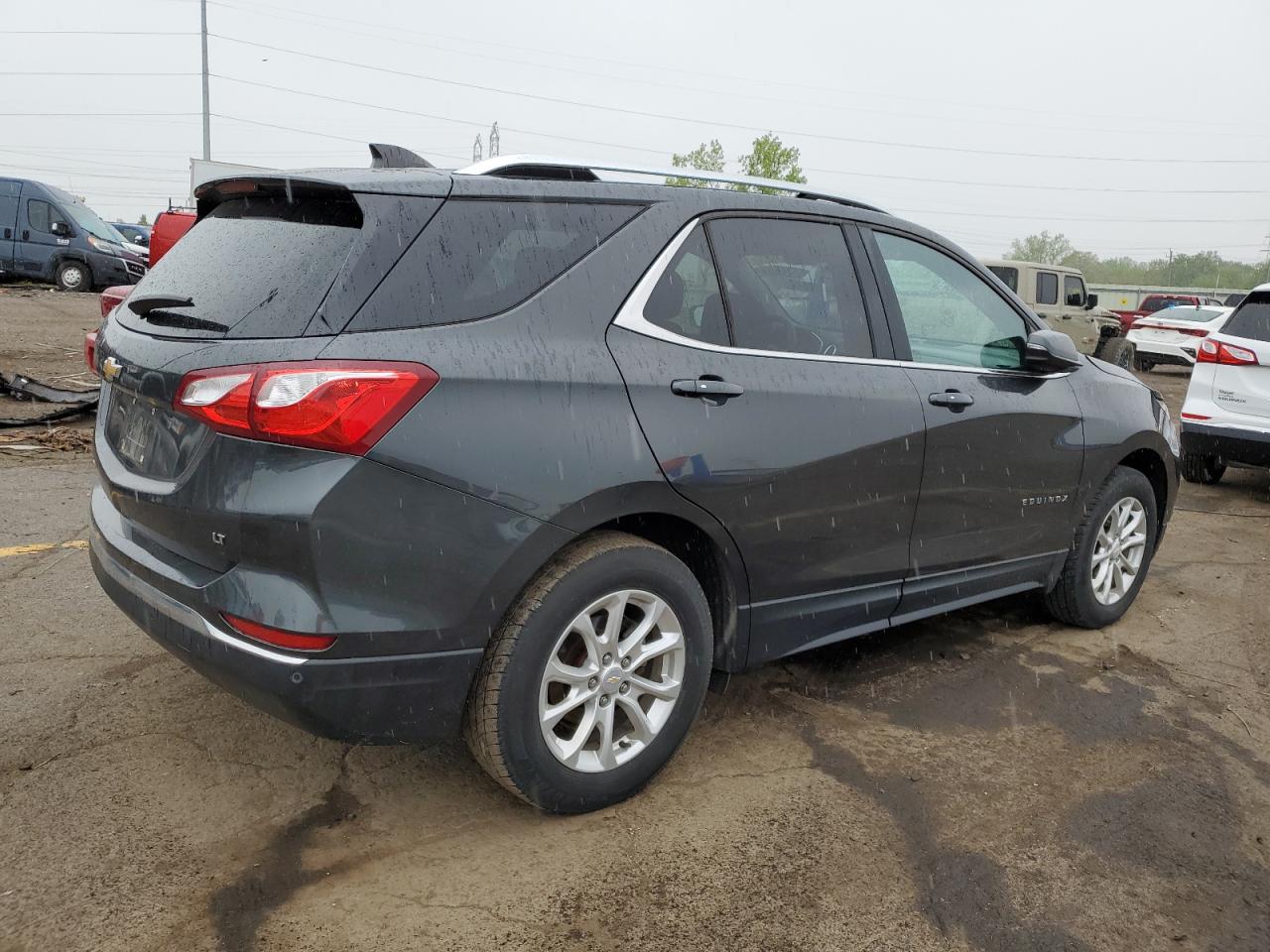 2GNAXJEV5J6138854 2018 Chevrolet Equinox Lt