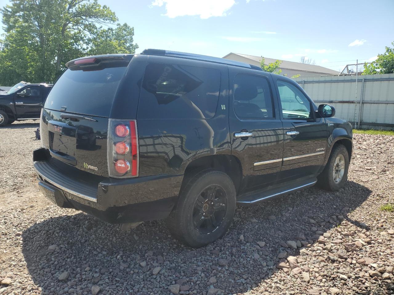 2012 GMC Yukon Denali Hybrid vin: 1GKS2GEJ7CR301351