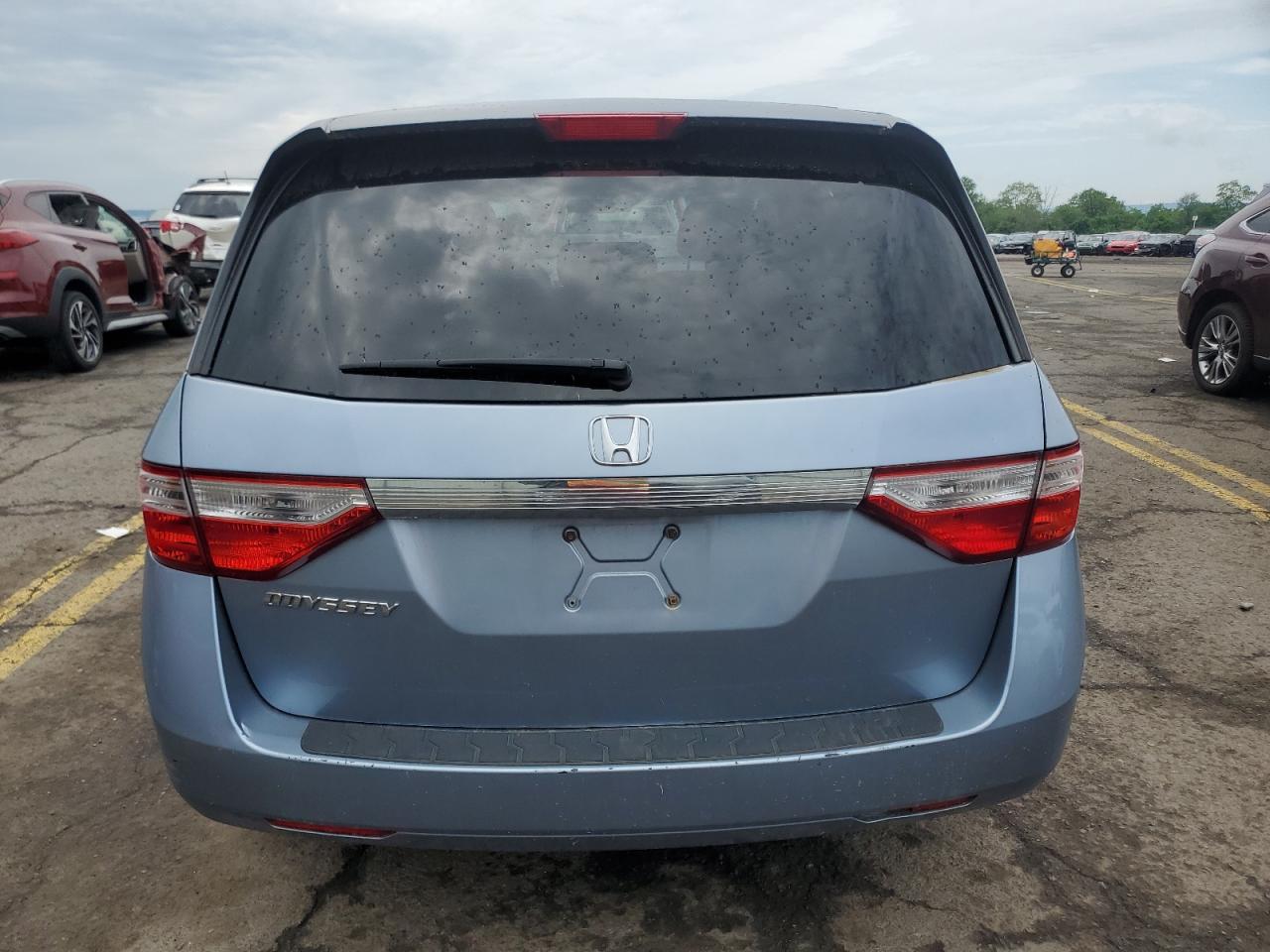 5FNRL5H42BB037929 2011 Honda Odyssey Ex