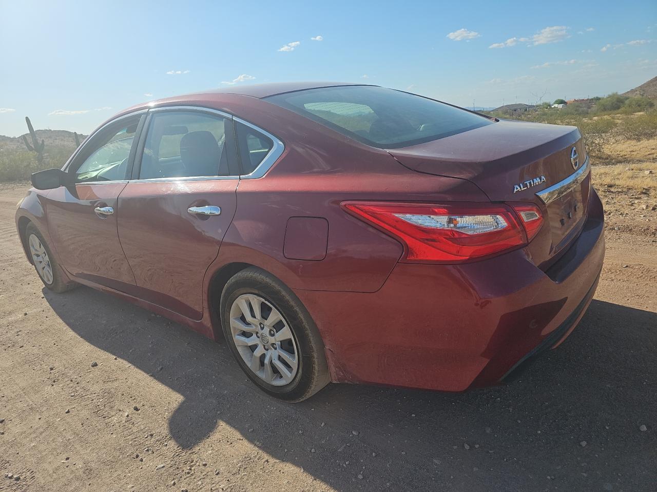 1N4AL3AP2GN386562 2016 Nissan Altima 2.5