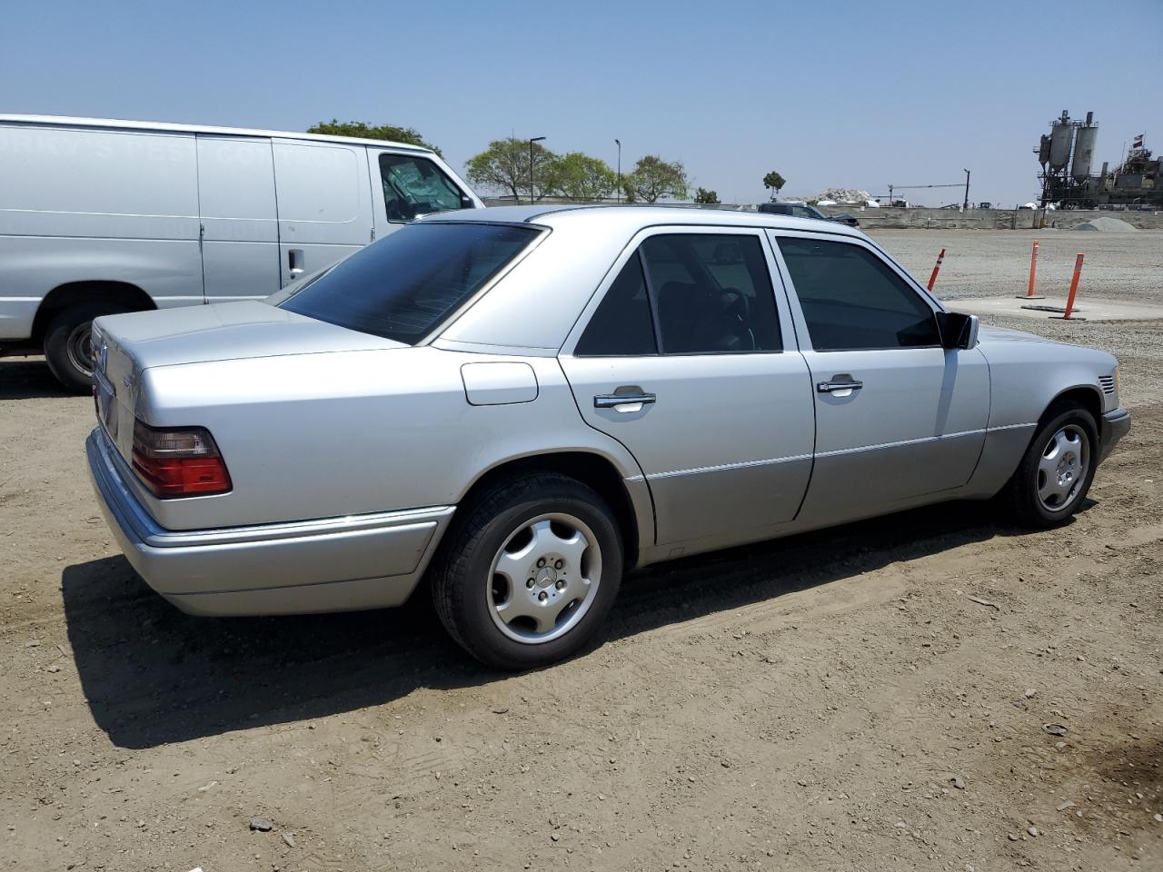 WDBEB31E2SC265028 1995 Mercedes-Benz E 300D