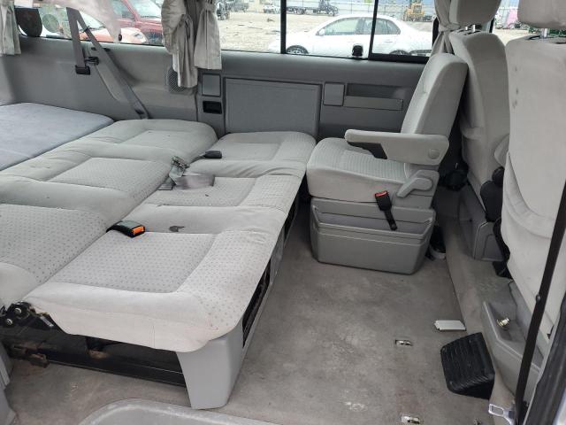 2003 Volkswagen Eurovan Mv VIN: WV2NB47013H000643 Lot: 52937374