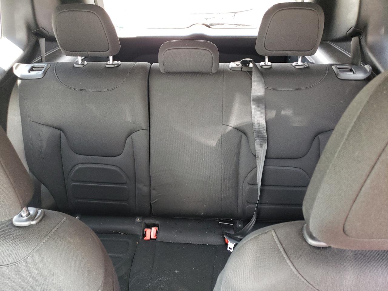 ZACNJAB11KPJ94238 2019 Jeep Renegade Latitude