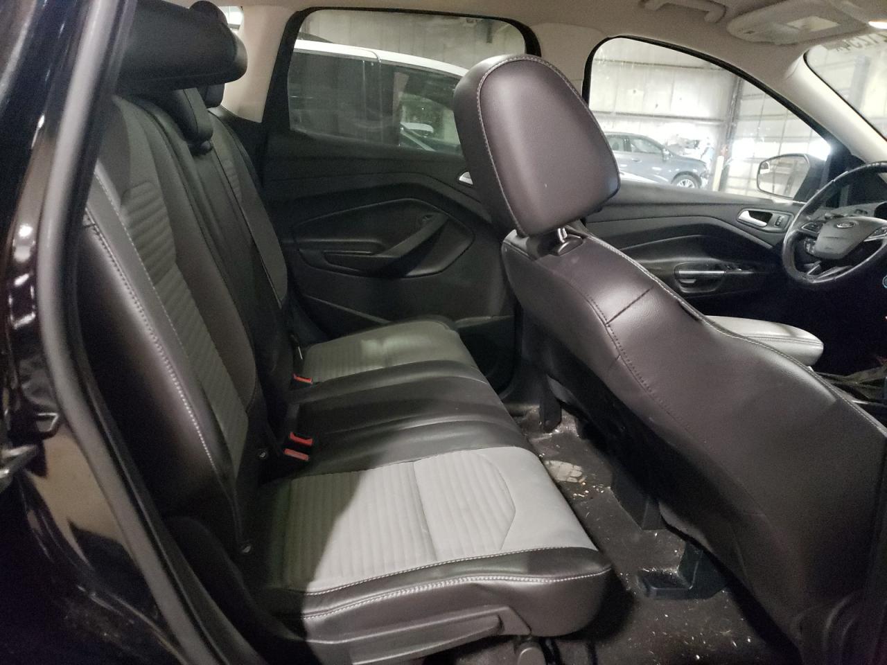 1FMCU0G90HUA43923 2017 Ford Escape Se