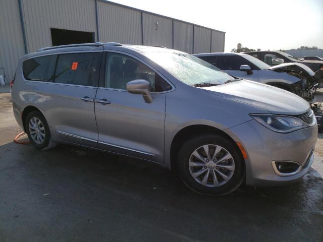 2018 Chrysler Pacifica Touring L VIN: 2C4RC1BG4JR120924 Lot: 53804744