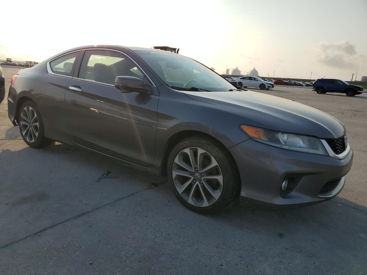 2015 Honda Accord Exl vin: 1HGCT2B88FA007608