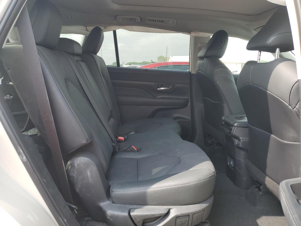 5TDACAB5XRS019000 2024 Toyota Grand Highlander Xle