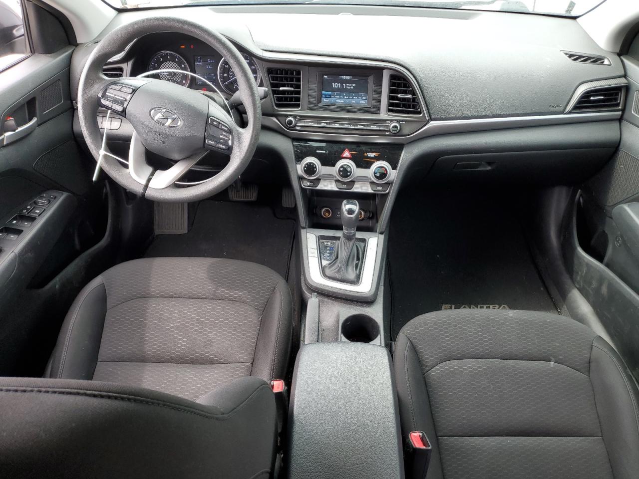 5NPD74LF0KH411974 2019 Hyundai Elantra Se