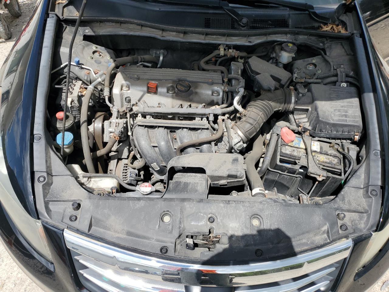 1HGCP2F64BA131124 2011 Honda Accord Se