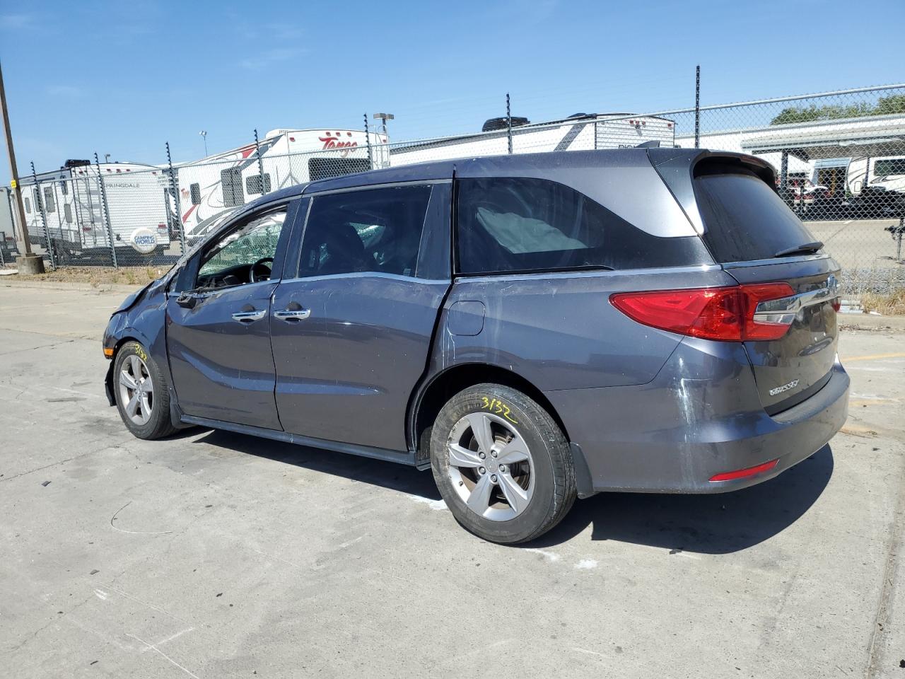 2018 Honda Odyssey Exl vin: 5FNRL6H77JB013978