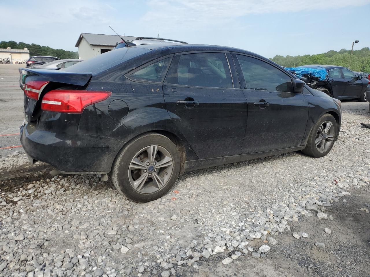 1FADP3FE9JL219725 2018 Ford Focus Se