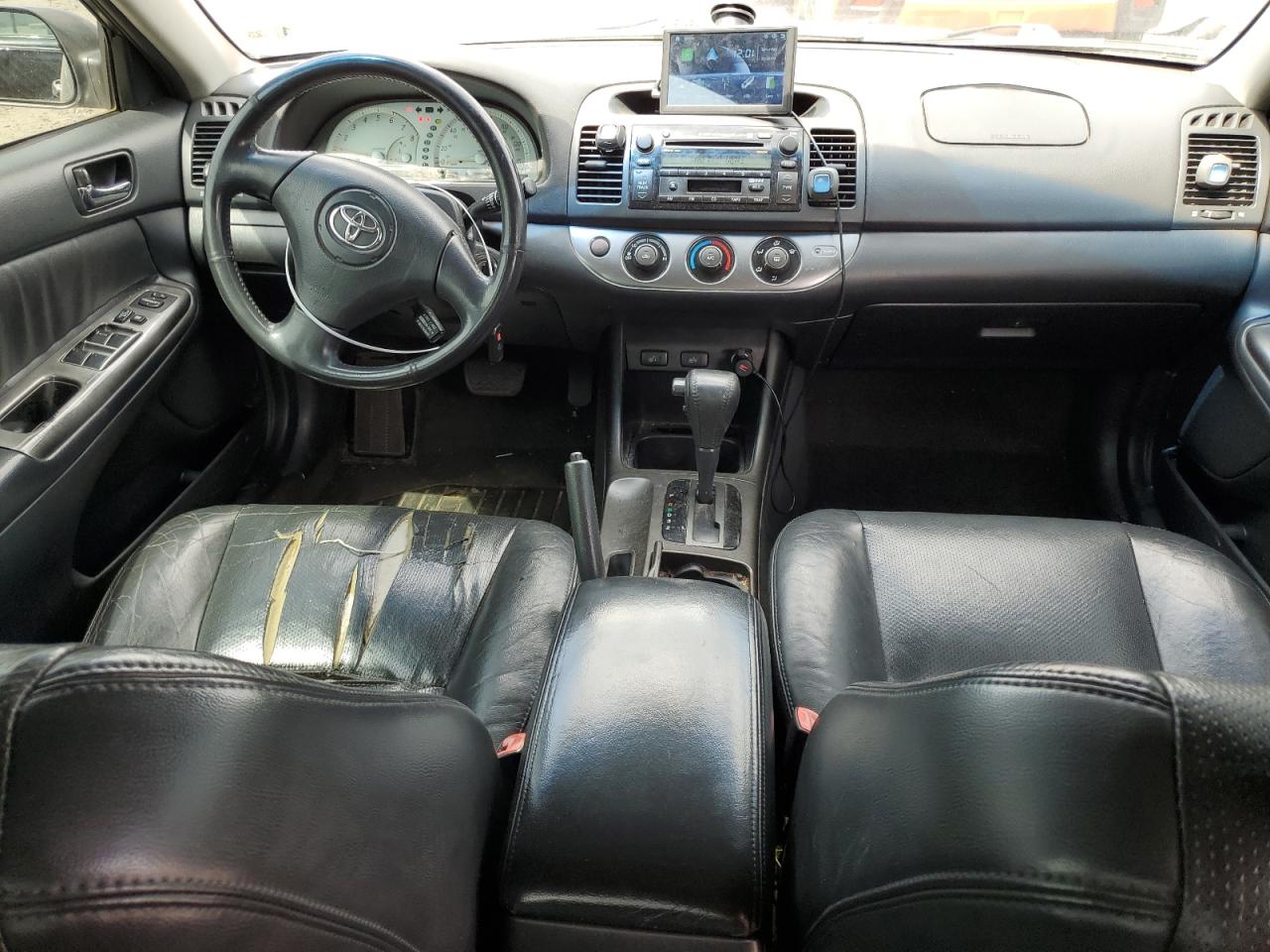 4T1BA32K04U036402 2004 Toyota Camry Se