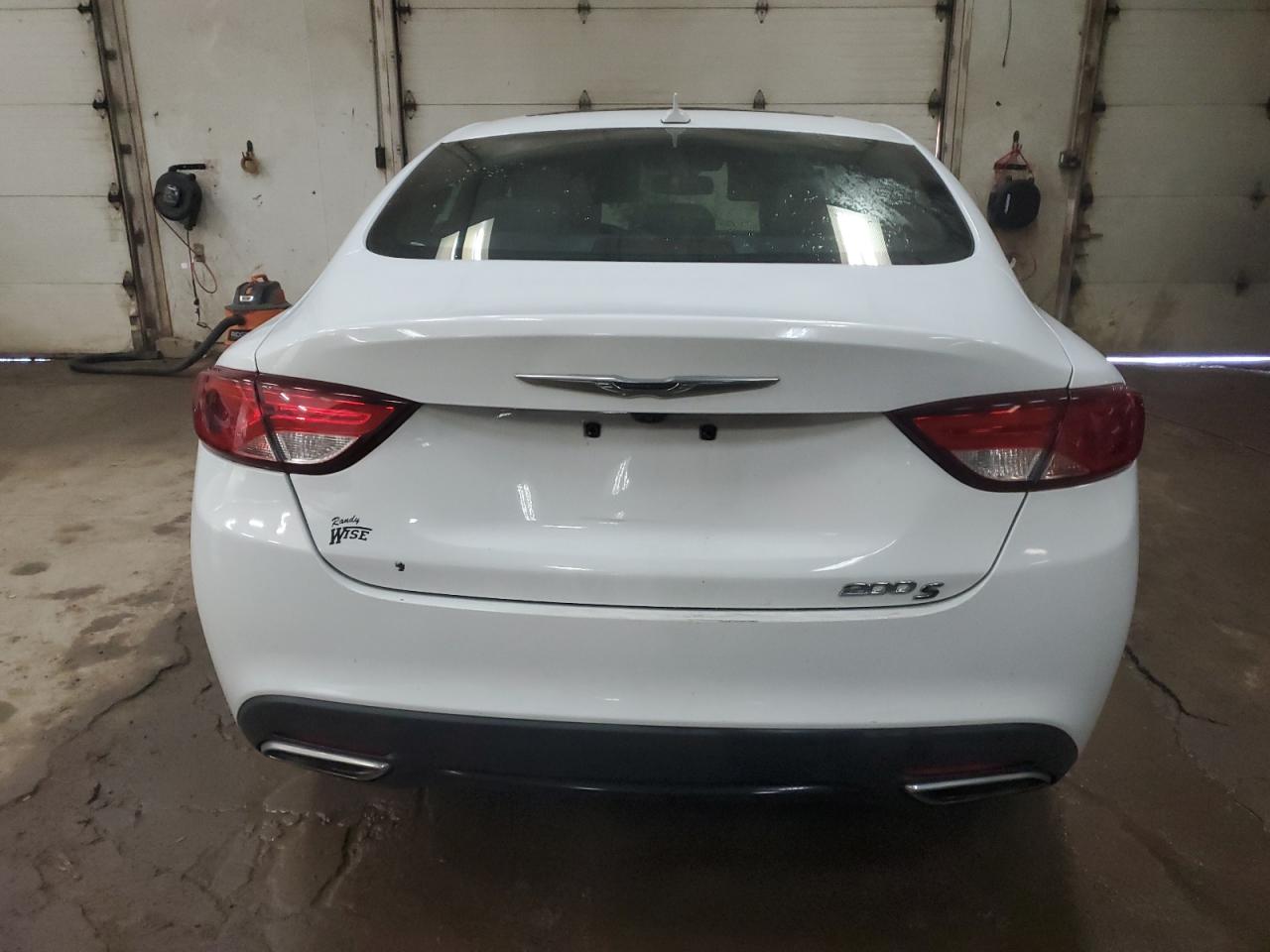1C3CCCBG6FN527699 2015 Chrysler 200 S