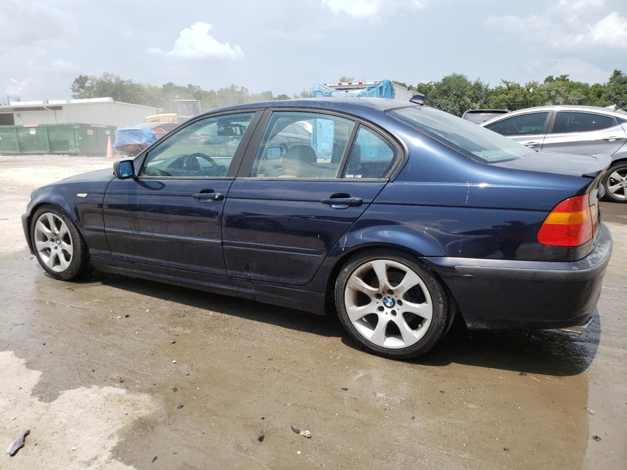 WBAET37424NJ43223 2004 BMW 325 I