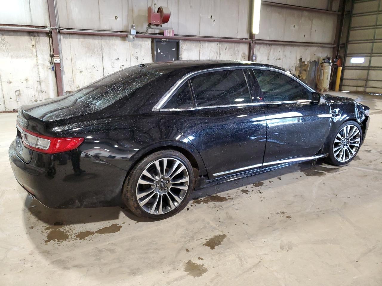 1LN6L9NP0H5620210 2017 Lincoln Continental Reserve