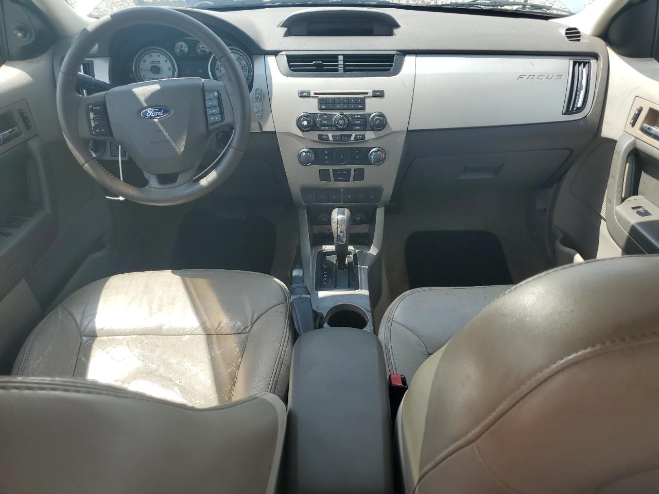 1FAHP3HN0AW212059 2010 Ford Focus Sel