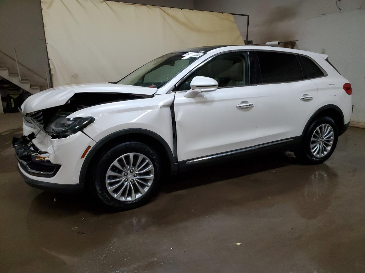 2017 Lincoln Mkx Select vin: 2LMPJ8KP9HBL25356