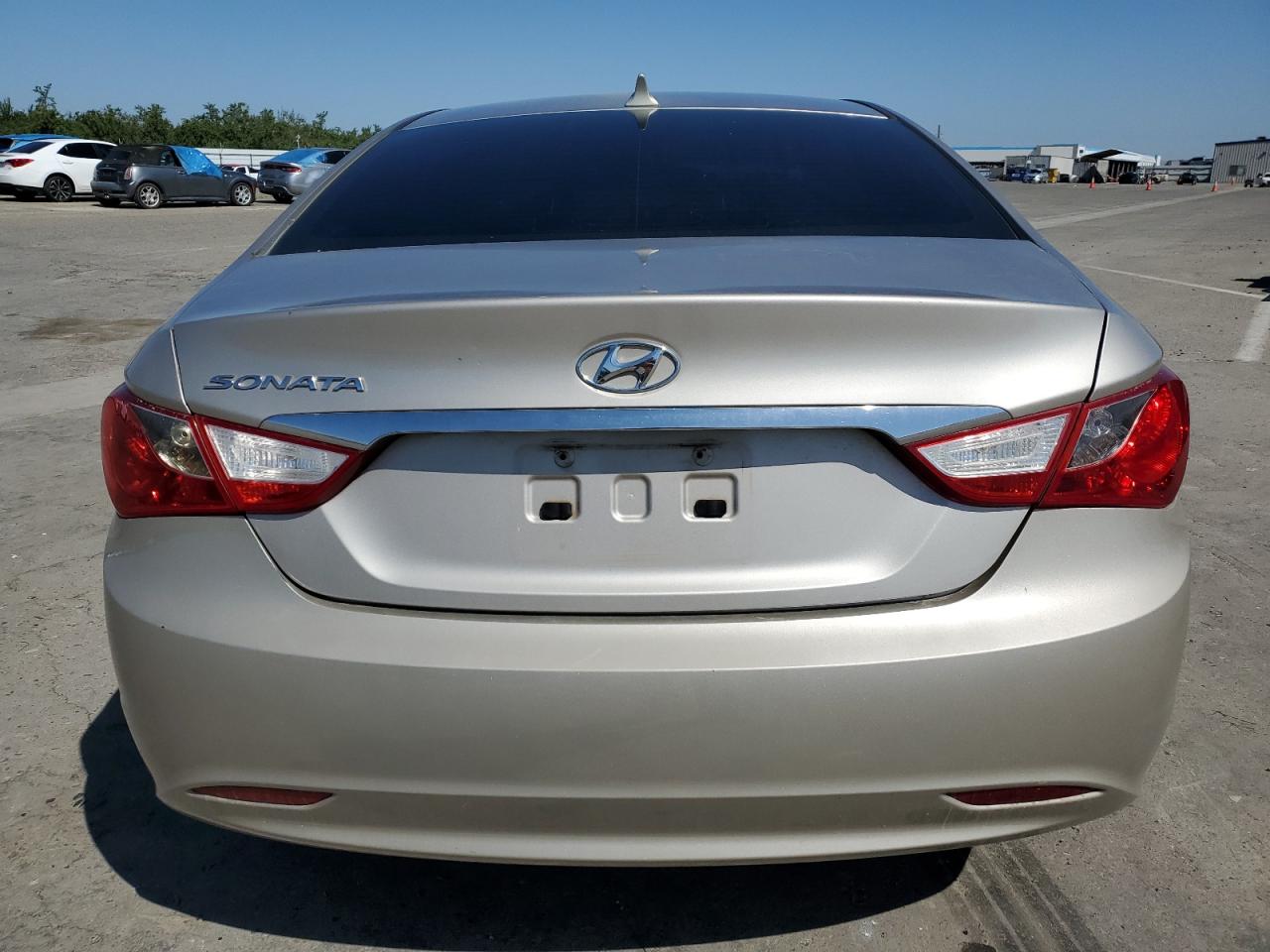 5NPEB4AC1BH119228 2011 Hyundai Sonata Gls