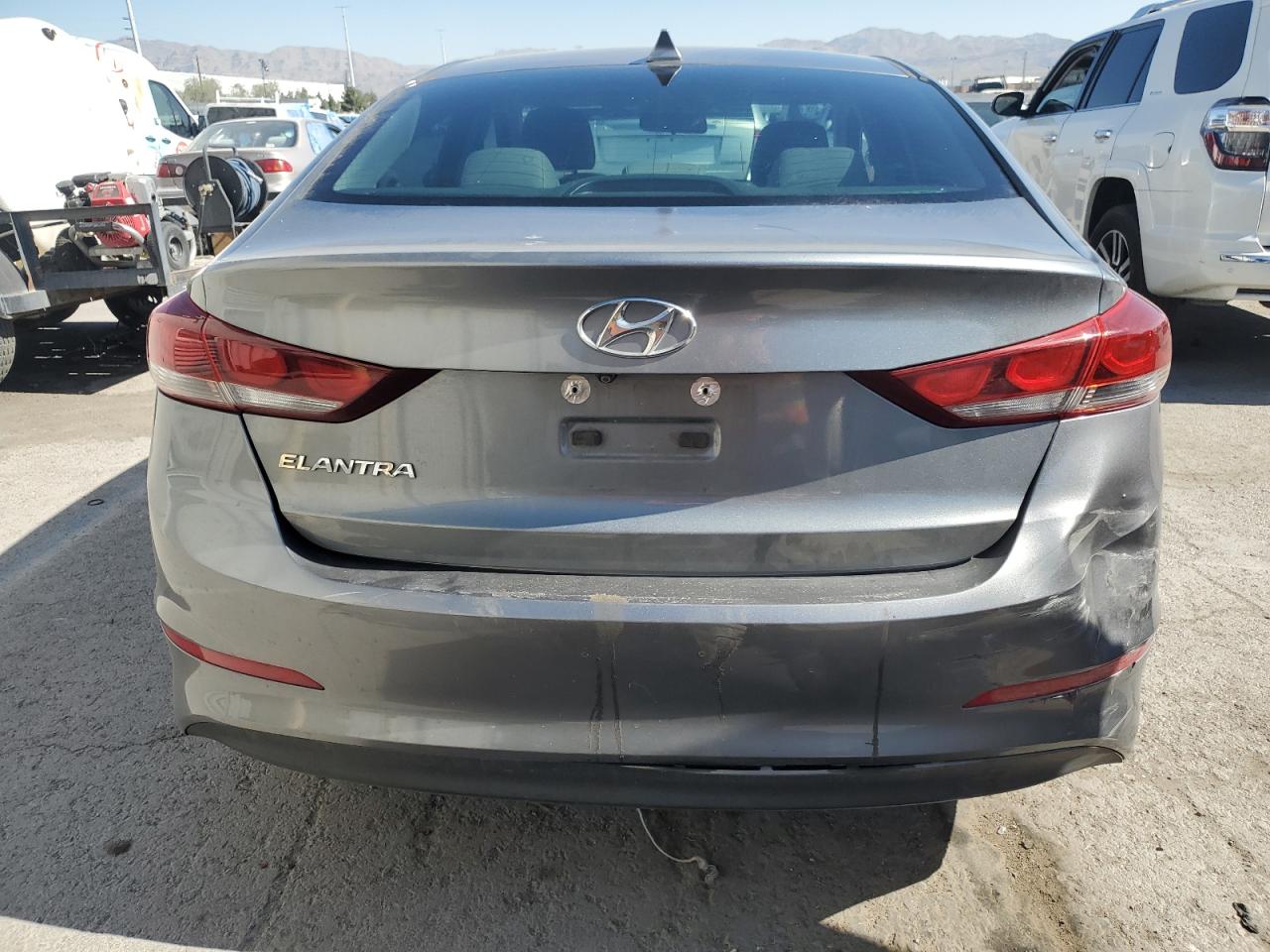 2017 Hyundai Elantra Se vin: KMHD84LF8HU210993