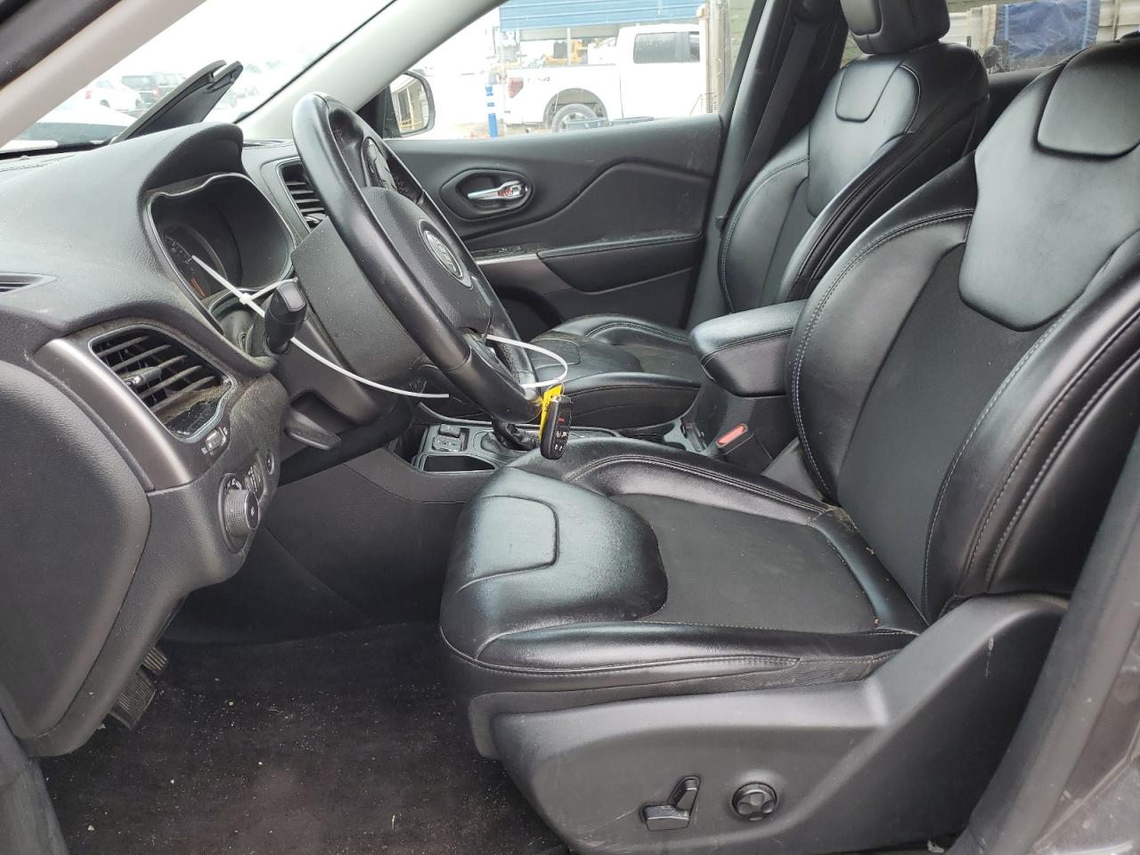 1C4PJLLB1KD249199 2019 Jeep Cherokee Latitude Plus