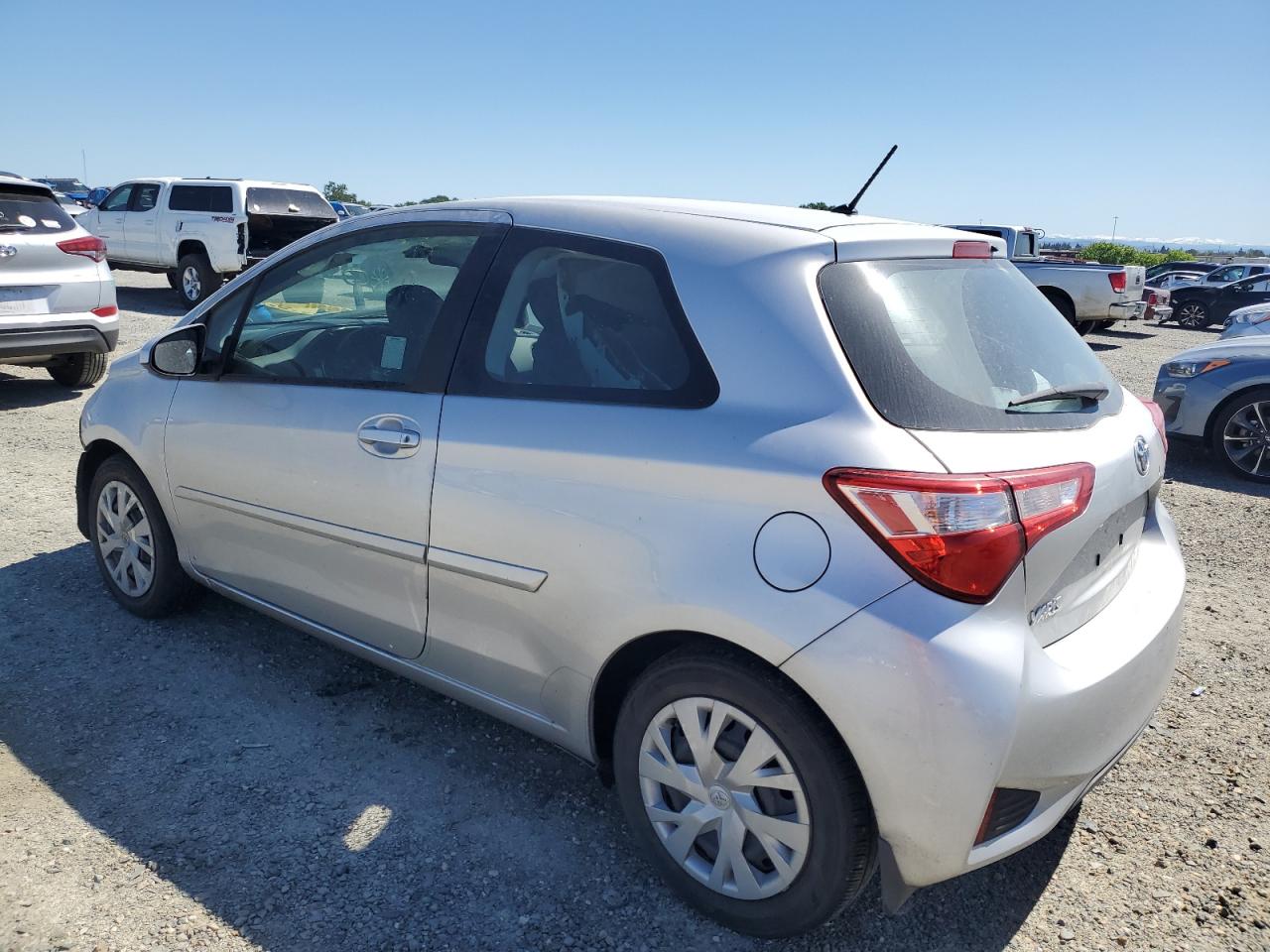 VNKJTUD32JA092013 2018 Toyota Yaris L