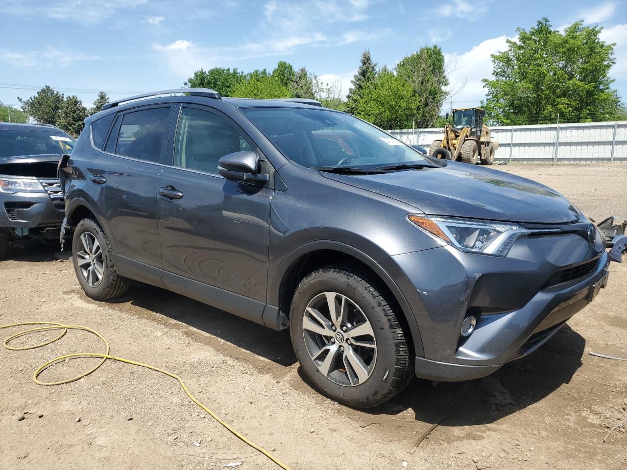 JTMRFREVXHD213444 2017 Toyota Rav4 Xle