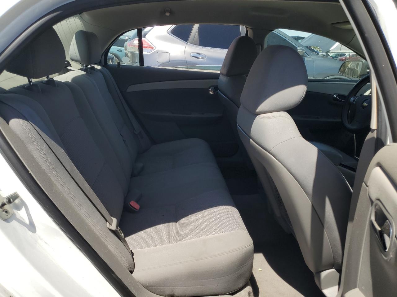 1G1ZA5EB9AF286515 2010 Chevrolet Malibu Ls