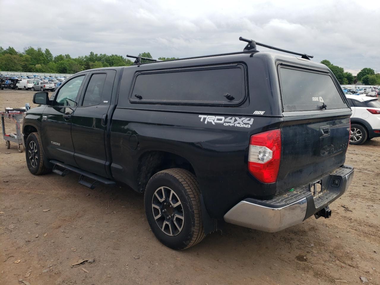 5TFUY5F18KX815256 2019 Toyota Tundra Double Cab Sr/Sr5