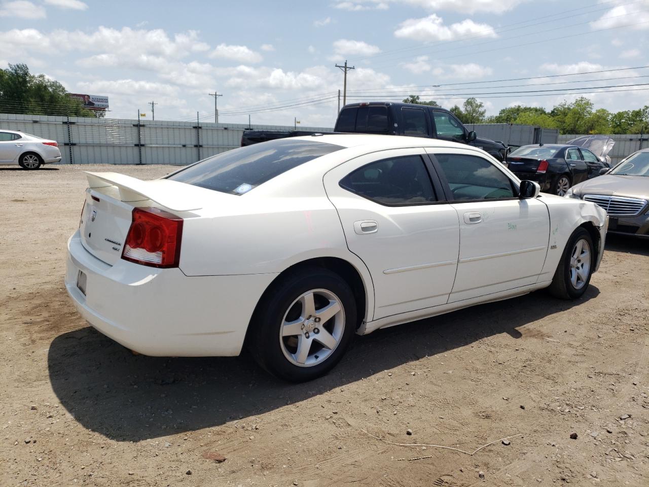 2B3CA3CV3AH123597 2010 Dodge Charger Sxt