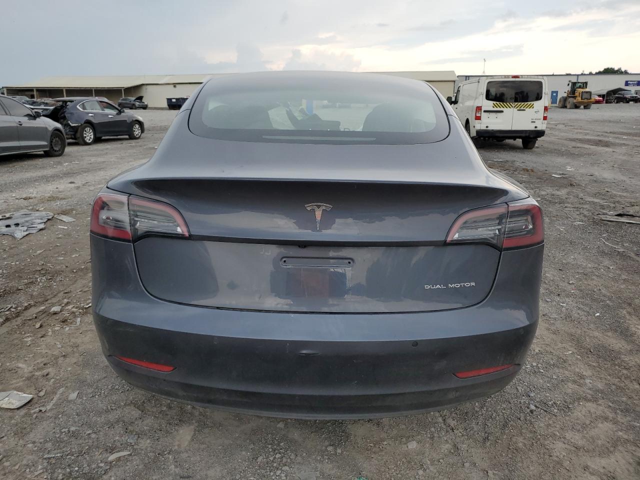 5YJ3E1EBXNF145165 2022 Tesla Model 3