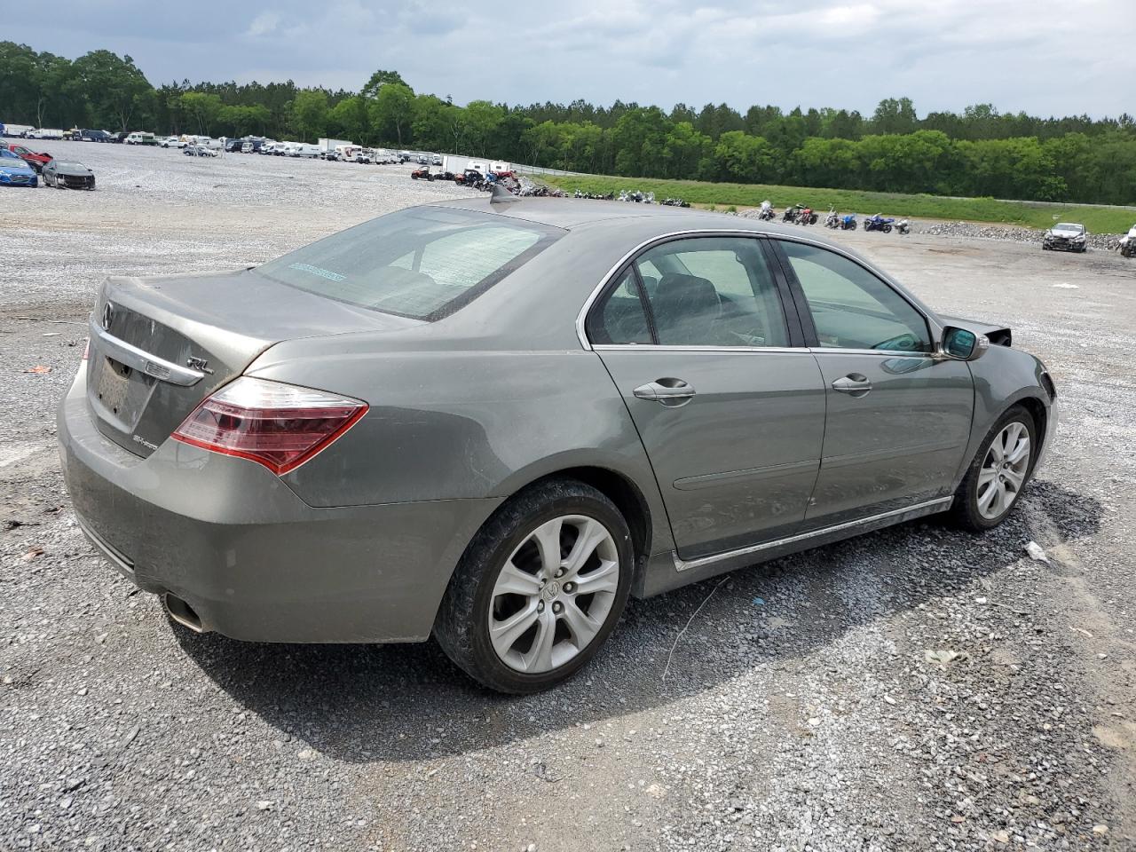 JH4KB2F68AC000613 2010 Acura Rl