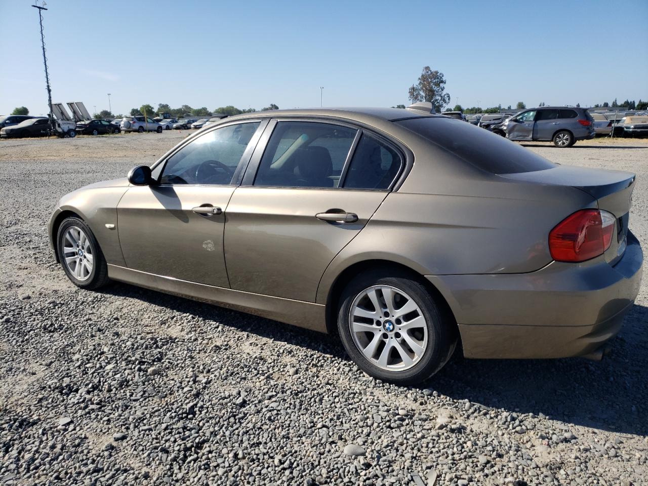 WBAVB13536PT15434 2006 BMW 325 I