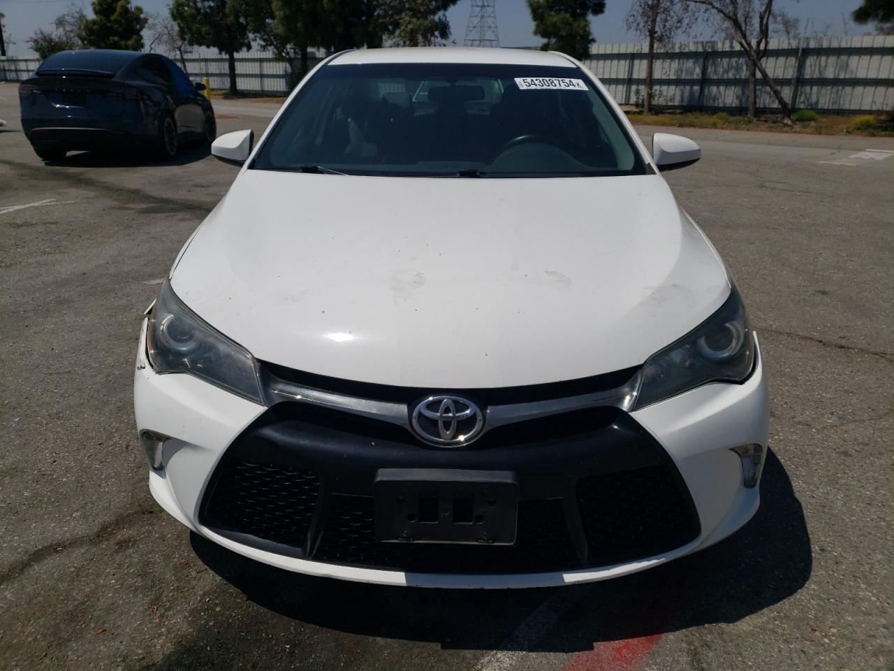 4T1BF1FKXGU510084 2016 Toyota Camry Le