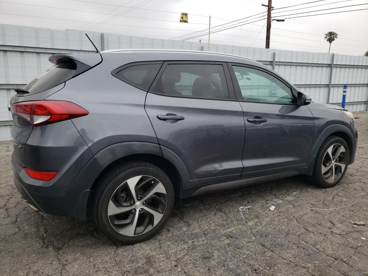 2016 Hyundai Tucson Limited vin: KM8J33A24GU117236