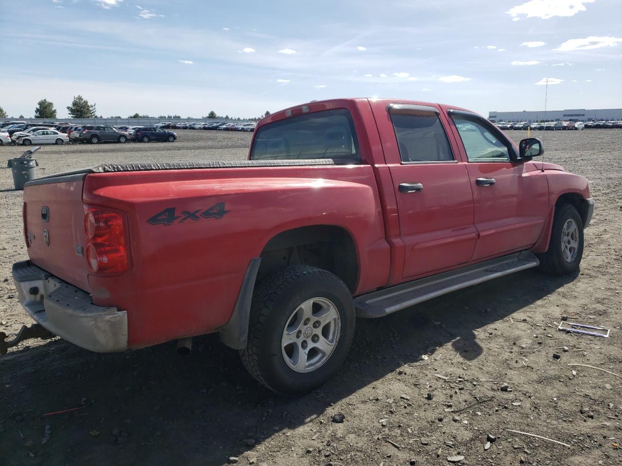 1D7HW48NX5S271545 2005 Dodge Dakota Quad Slt