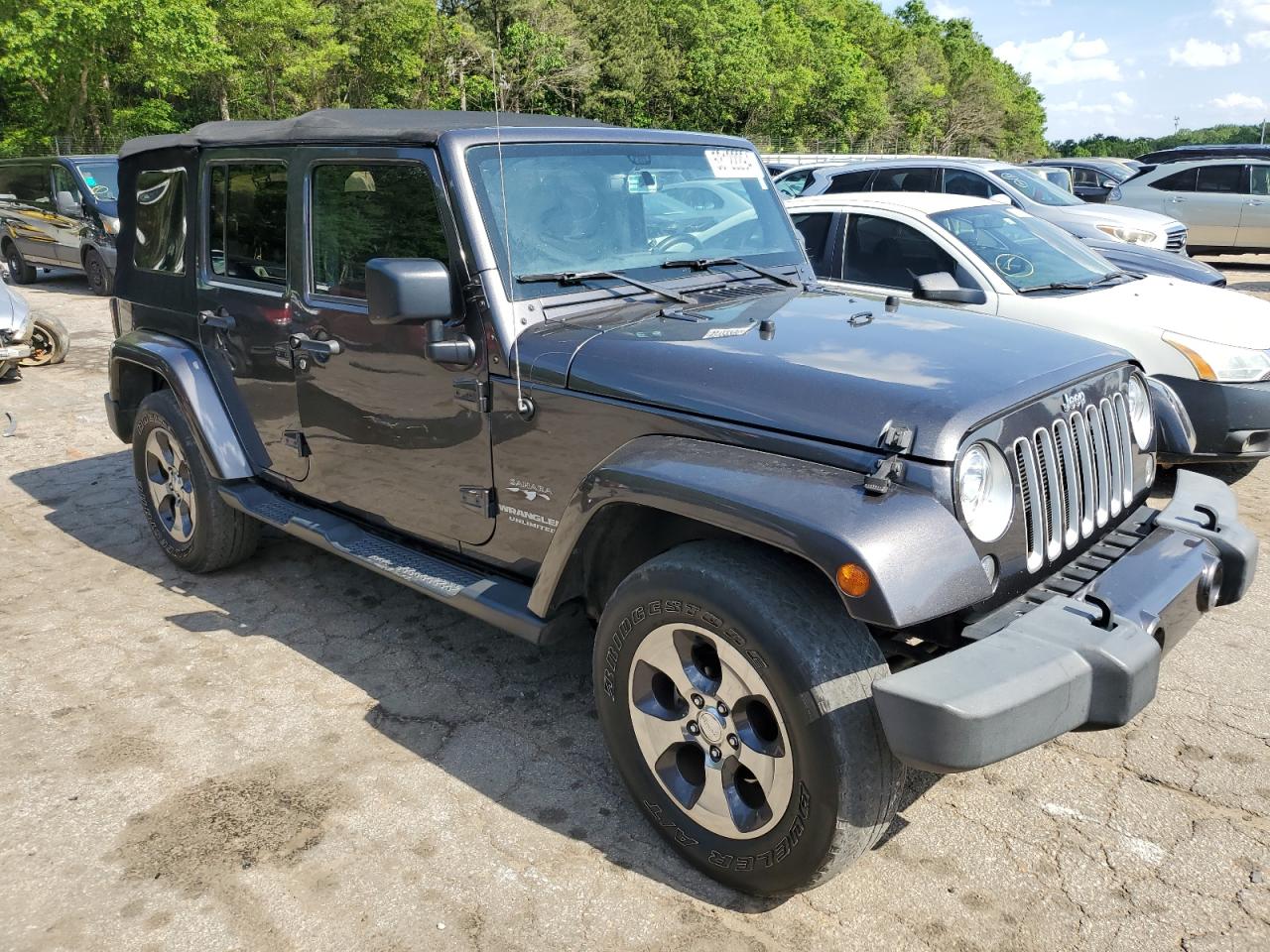 1C4BJWEG4HL547801 2017 Jeep Wrangler Unlimited Sahara