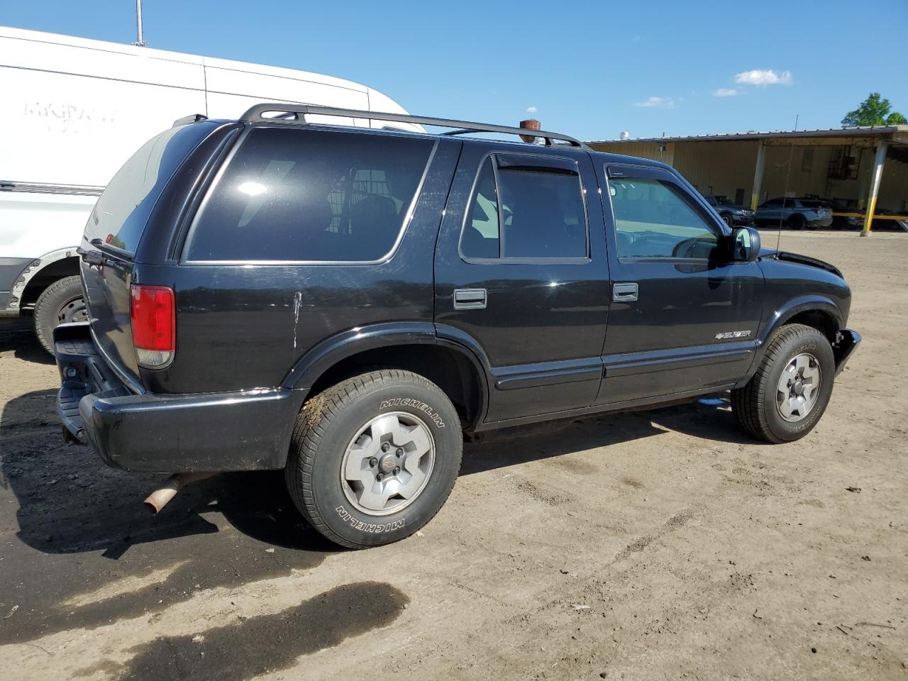 1GNDT13XX4K148858 2004 Chevrolet Blazer