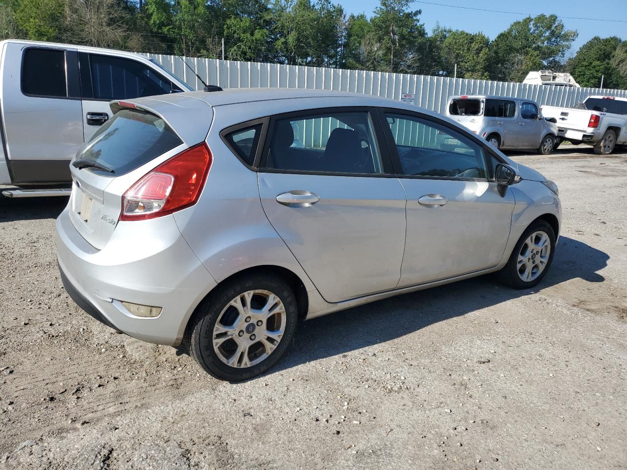 3FADP4EJ5FM144676 2015 Ford Fiesta Se