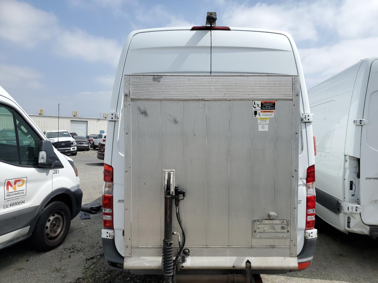 WD3PF1CCXE5859254 2014 Mercedes-Benz Sprinter 3500