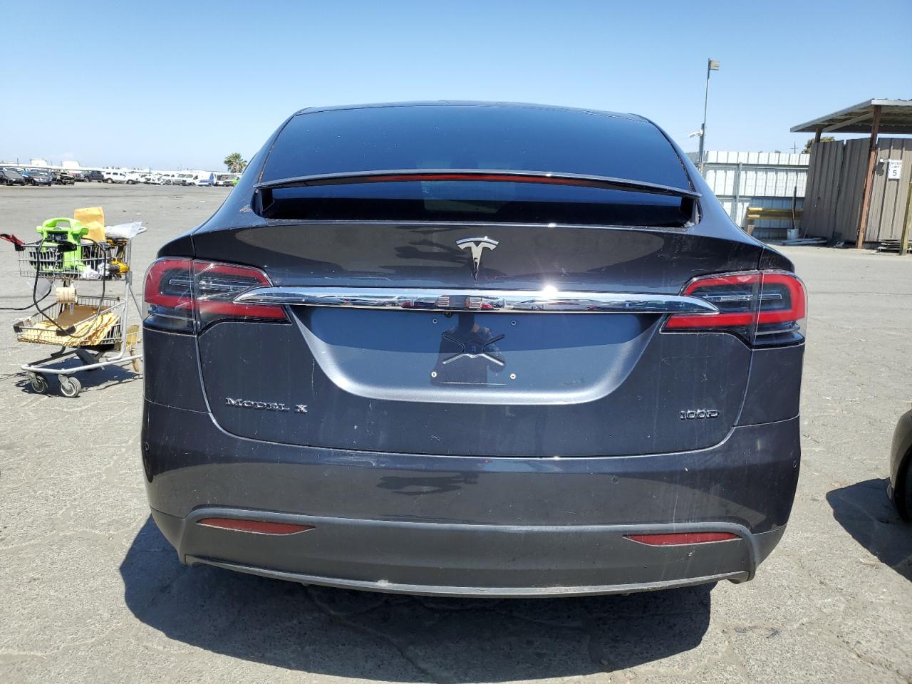 2017 Tesla Model X vin: 5YJXCBE29HF061260