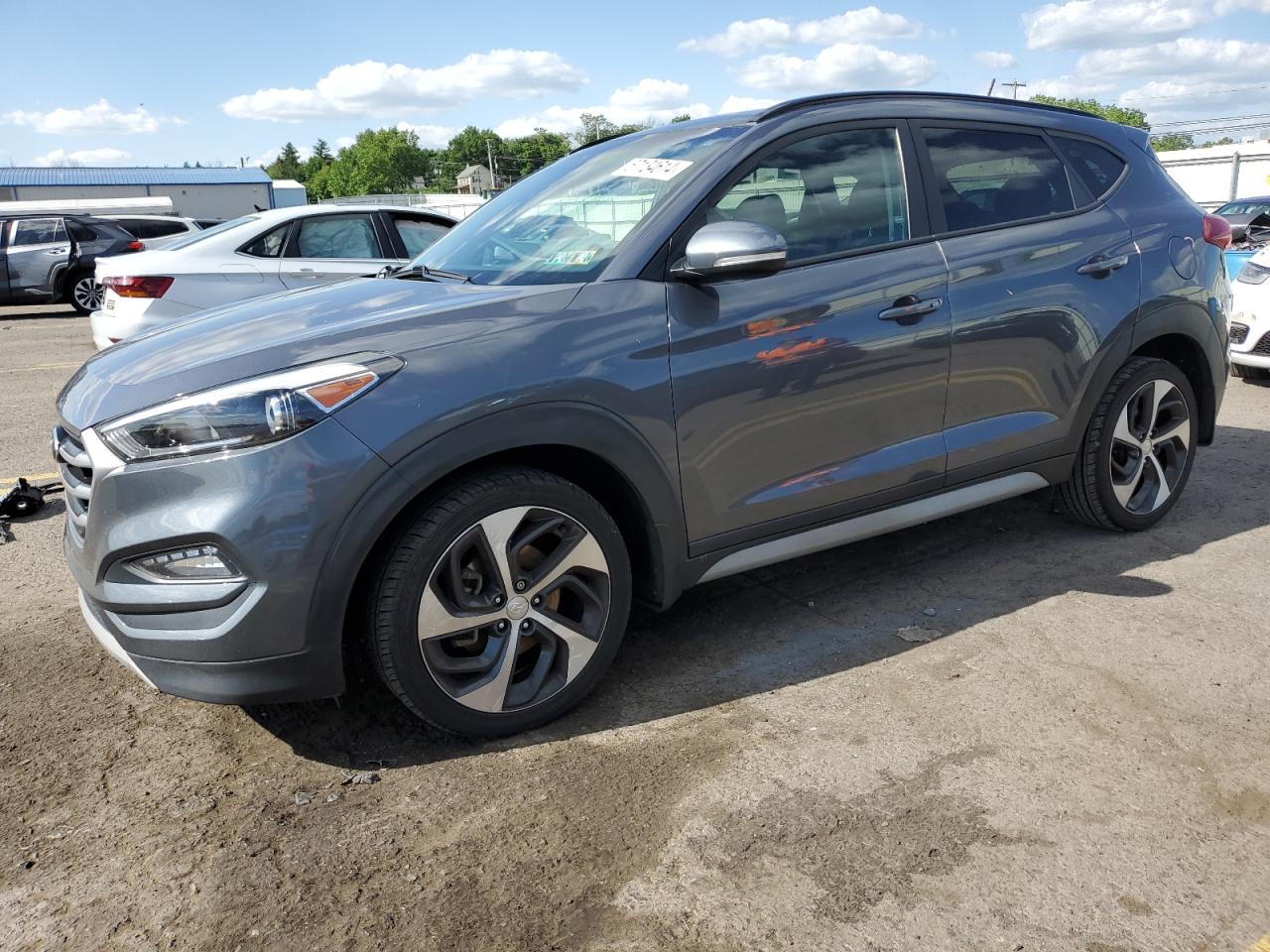 KM8J3CA2XHU555616 2017 Hyundai Tucson Limited