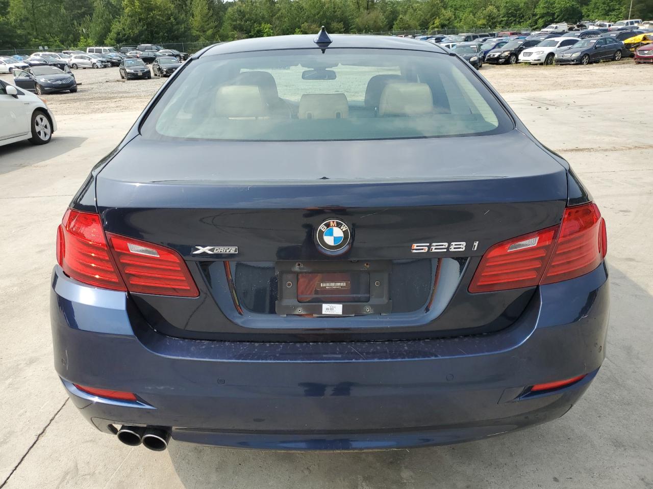 2016 BMW 528 Xi vin: WBA5A7C58GG144915