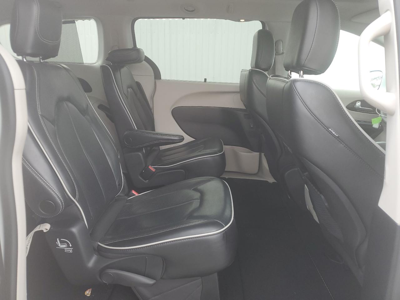 2C4RC1GG5NR167541 2022 Chrysler Pacifica Limited