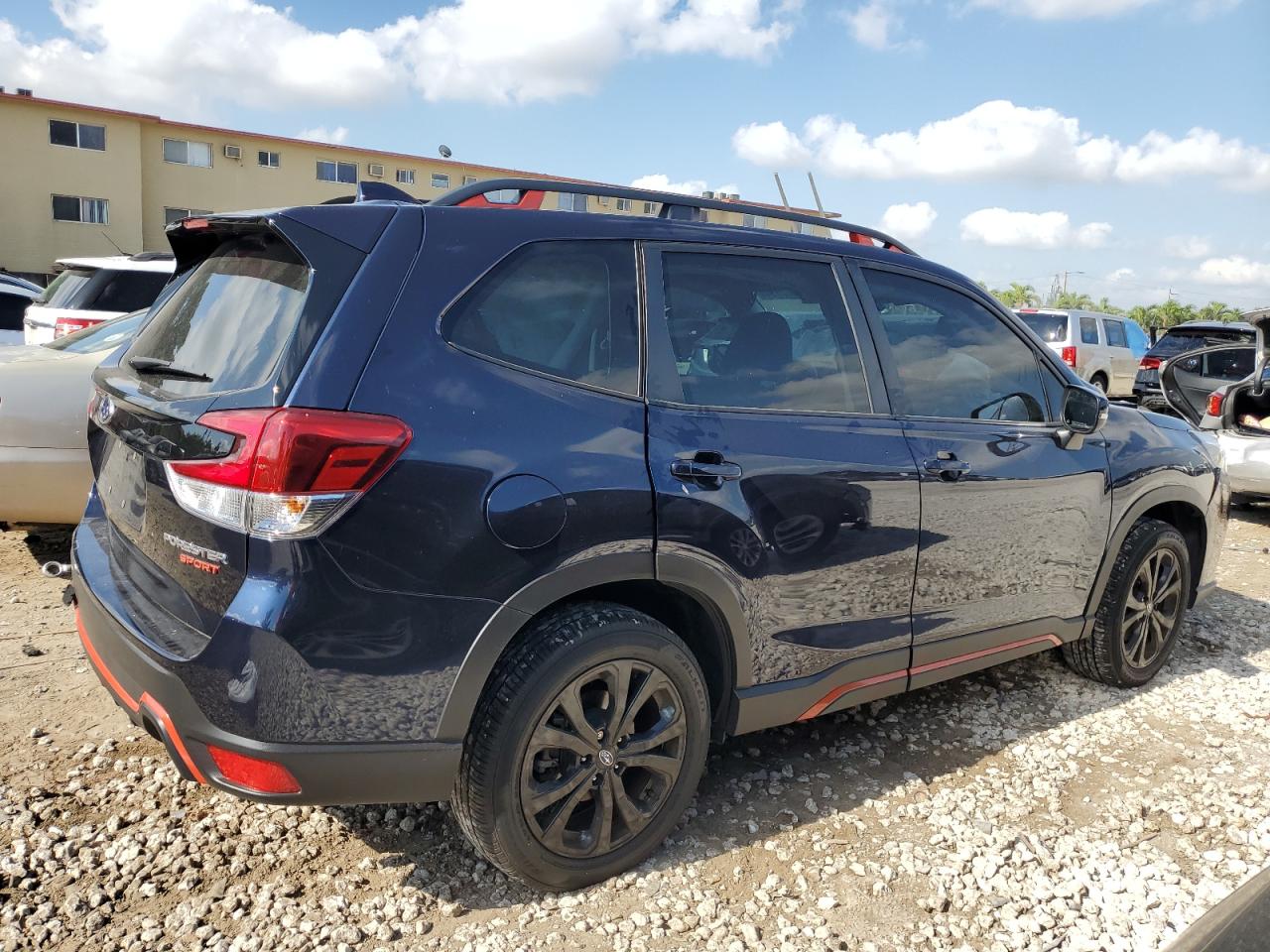 2022 Subaru Forester Sport vin: JF2SKAGC6NH520853