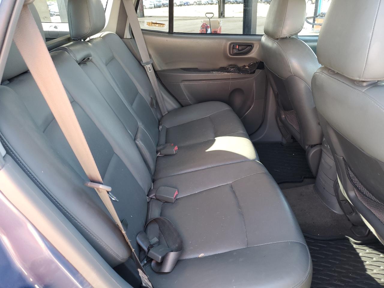 KM8SC83D01U090771 2001 Hyundai Santa Fe Gls