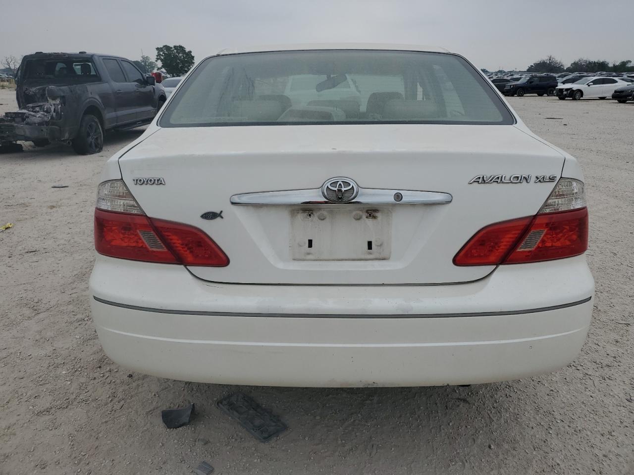 4T1BF28B34U379336 2004 Toyota Avalon Xl