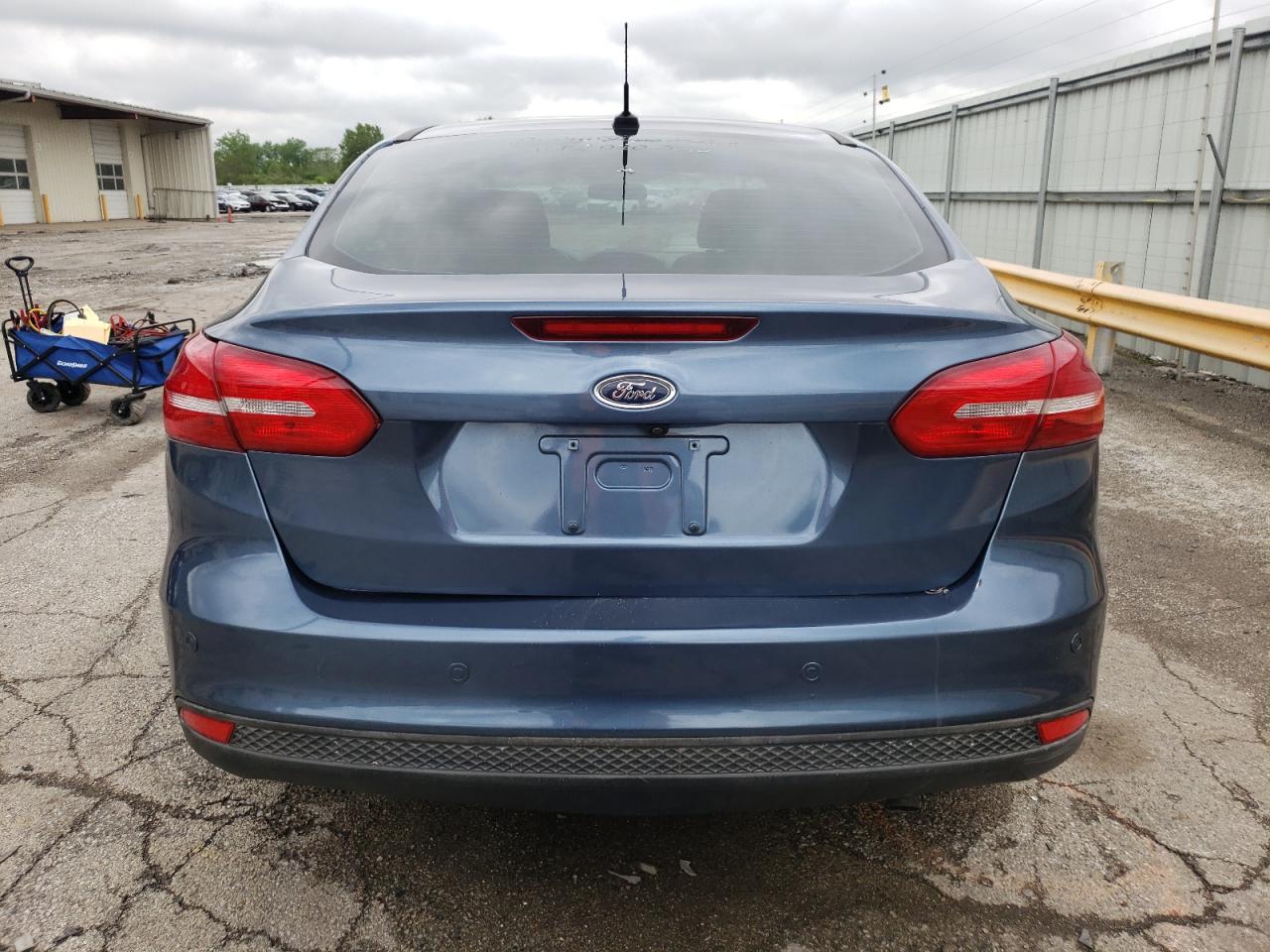 2018 Ford Focus Sel vin: 1FADP3H2XJL209787