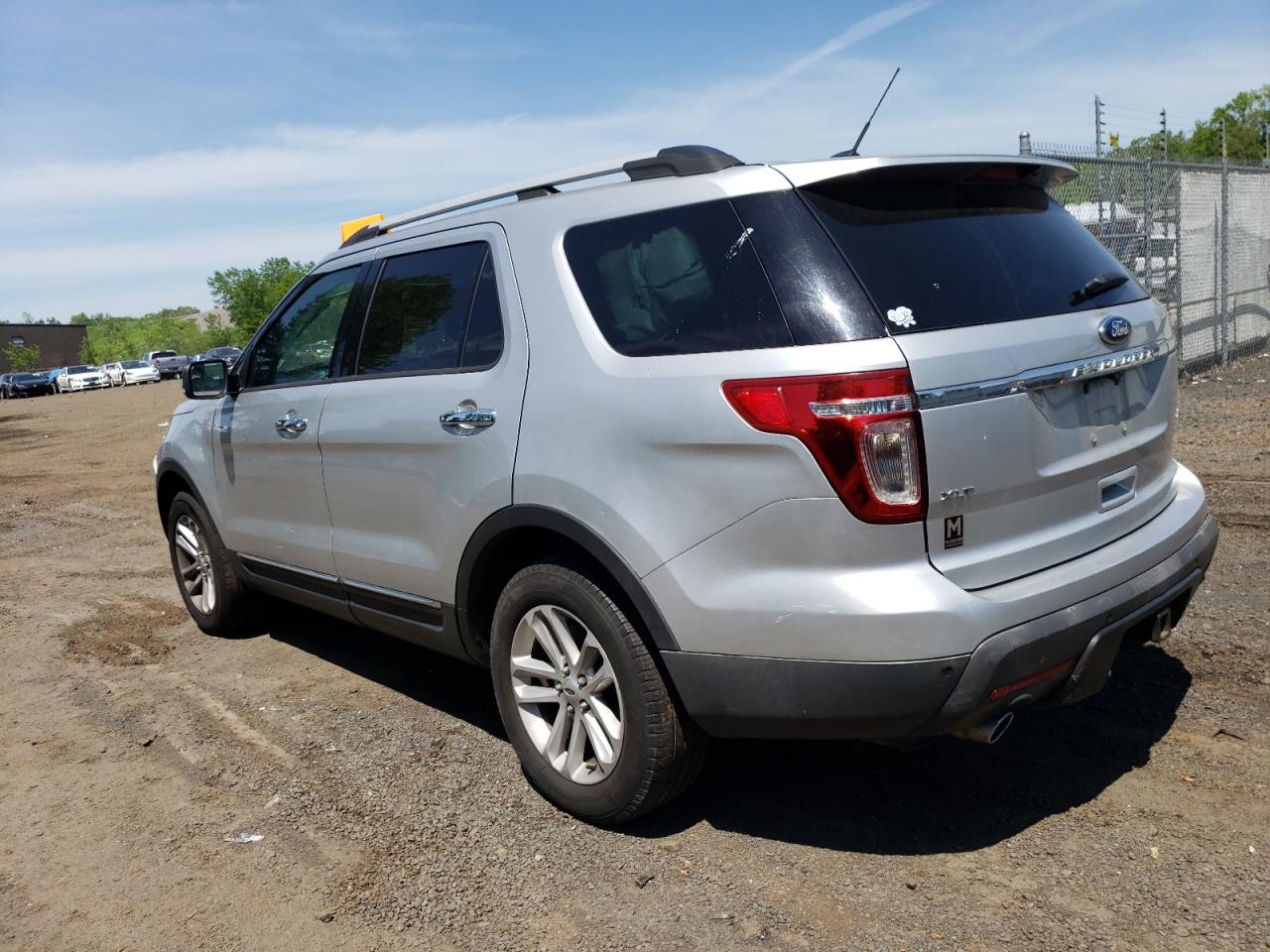 1FM5K8D81FGB05382 2015 Ford Explorer Xlt