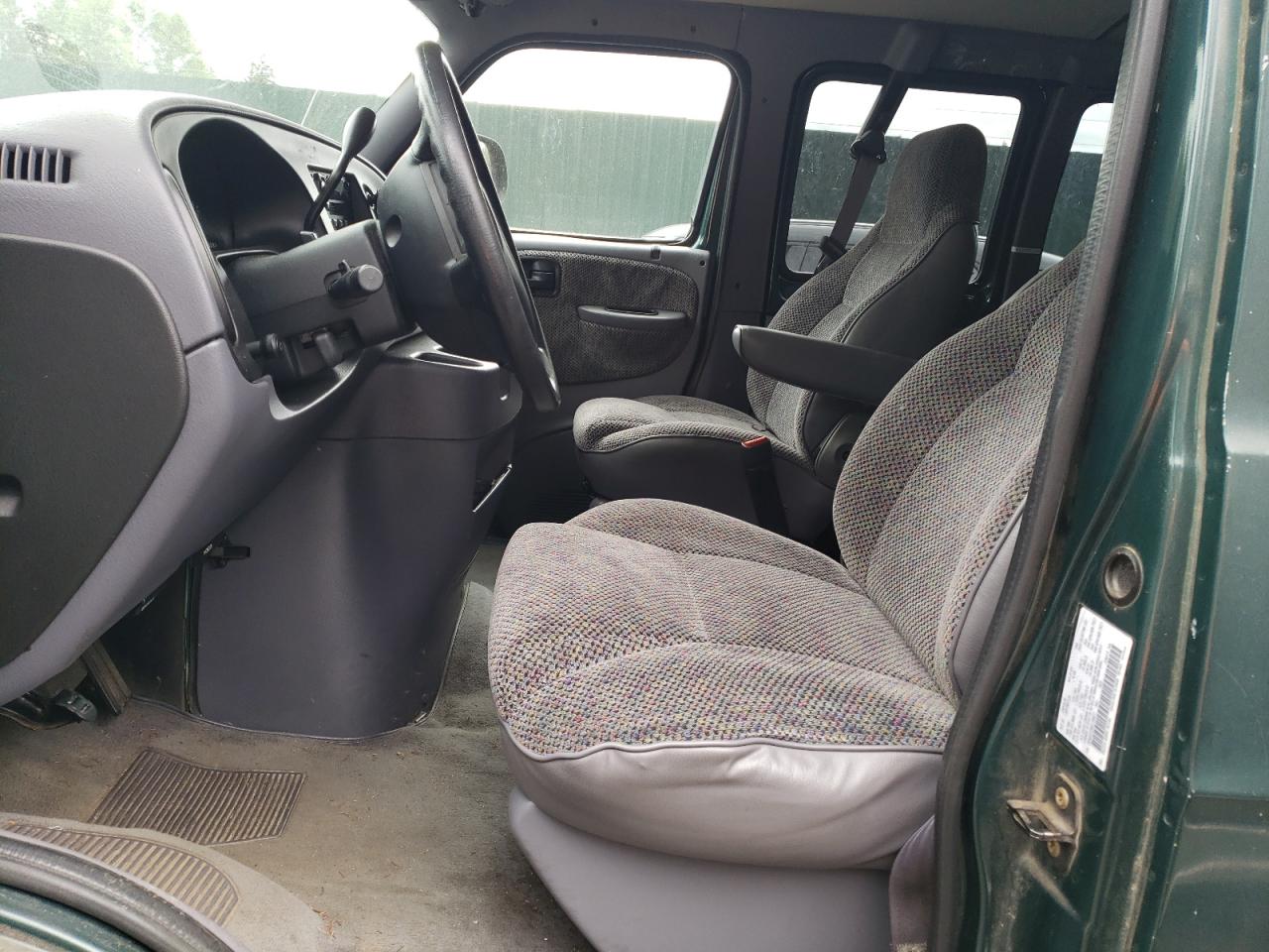 2B5WB25Z8WK158027 1998 Dodge Ram Wagon B2500