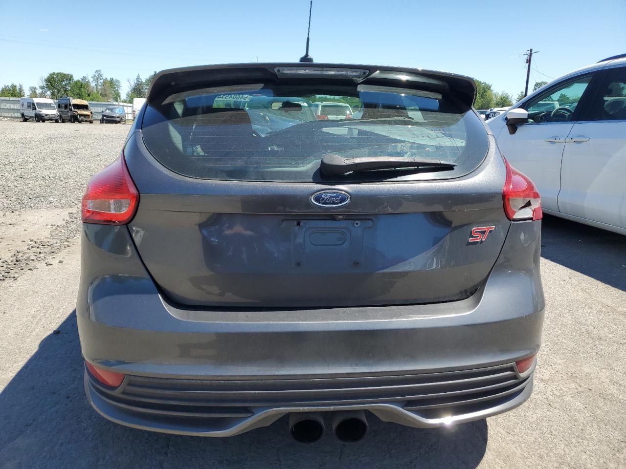 1FADP3L97JL271393 2018 Ford Focus St